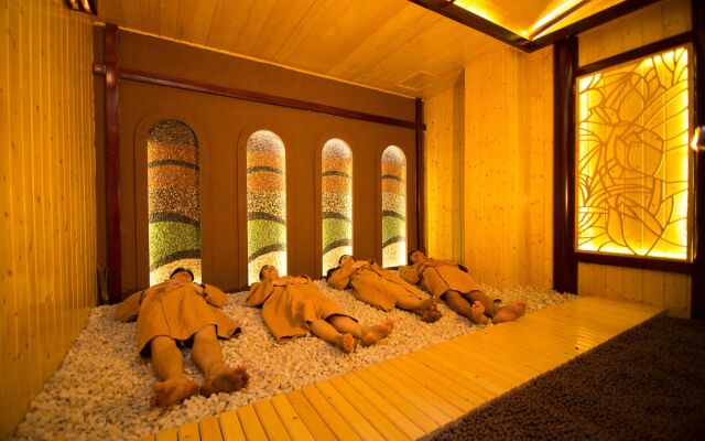 Gold Coast Hotel Resort & Spa