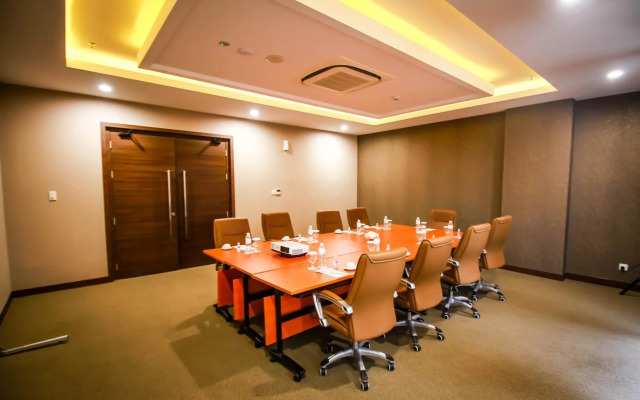 Asialink Hotel By Prasanthi