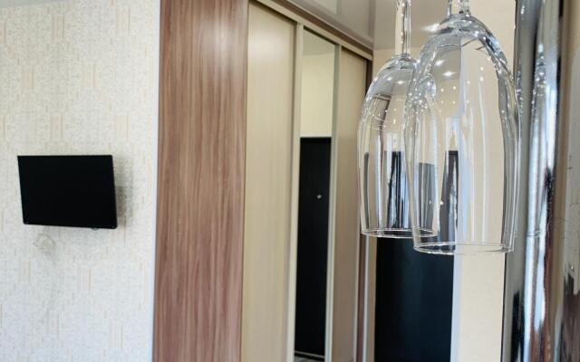 Be Home (Би хоум) на улице Красных Мадьяр 14