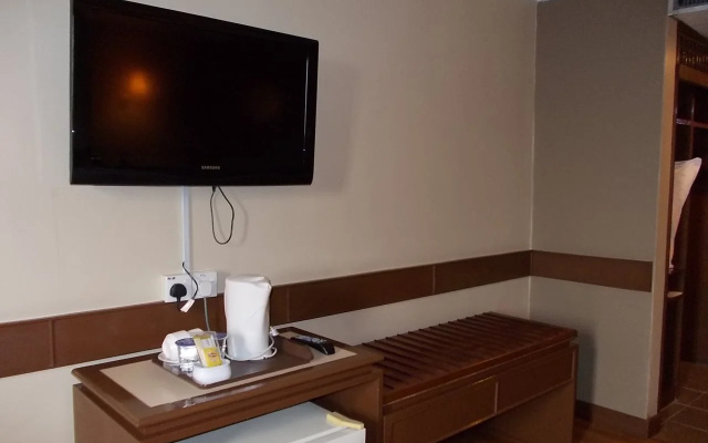 Hotel Grand Crystal