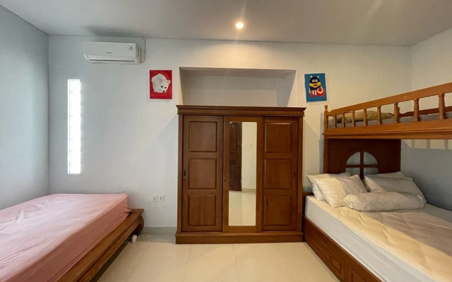 Ananda Villa Yeh Gangga by The Lavana (4 Bedroom Villa with Private Pool) – Guest Rooms – Tabanan