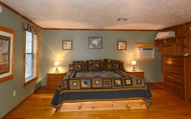 Whispering Pine Cabins