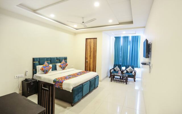 Fabhotel Shiv Rachna