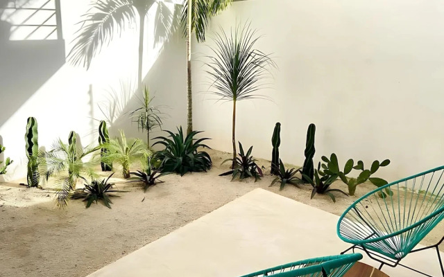 Discover Your Tulum Sanctuary Stylish Studio in Vibrant La Veleta!