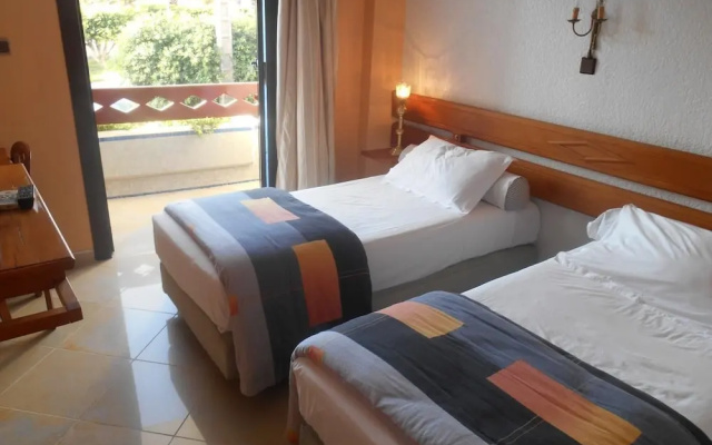 Hotel Babel