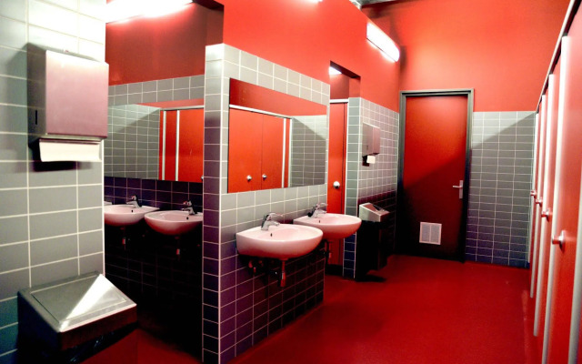 Stayokay Eindhoven - Blue Collar Hostel