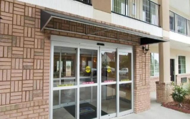 The Garden Inn Hotel