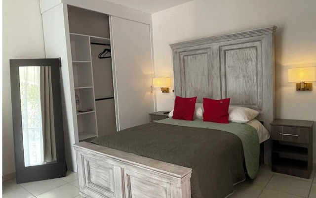 Venator House Boutique 113