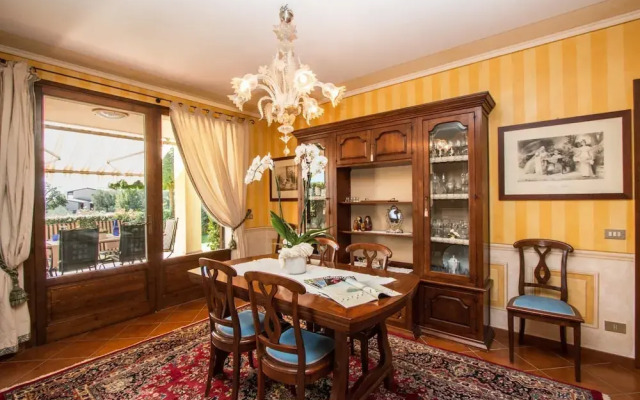 Le Ortensie 1 Apartment by Wonderful Italy