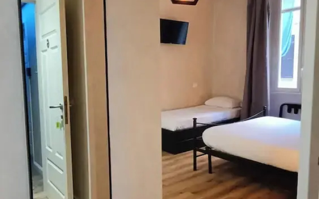 Nicole Suite