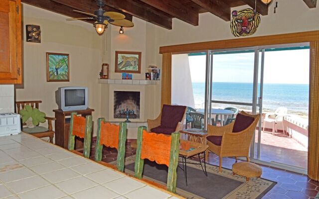 Jungla Casita by RedAwning