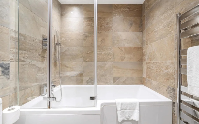 Period Flat in Islington With Modern Charm