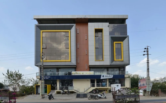 OYO 12694 Hotel Bauji Palace