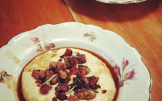 The Mountain Rose Inn