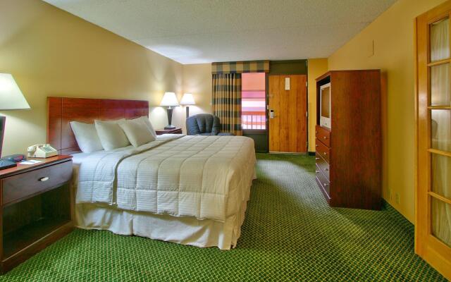 MCM Grande Hotel FunDome Odessa