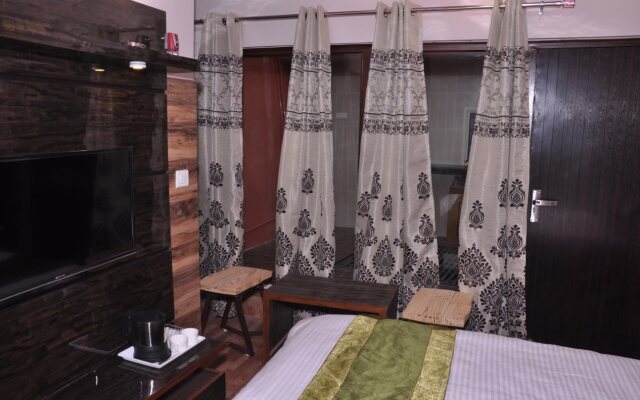 Ekam Lodge