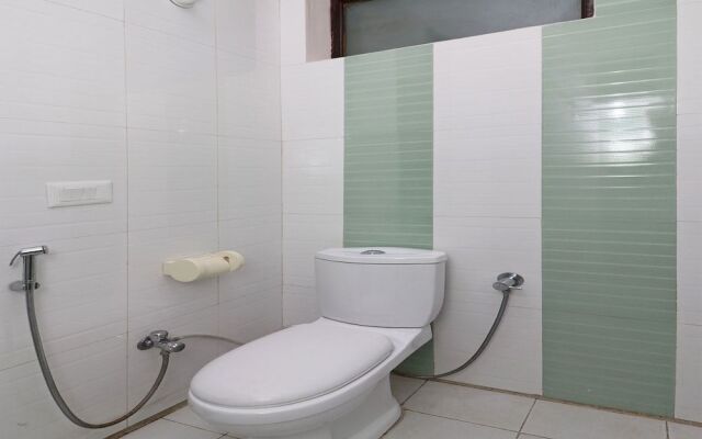 OYO 7547 Hotel Burans Residency