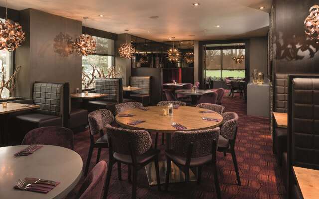 Carlton Hotel