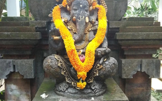 The Sari Pondok Krishna