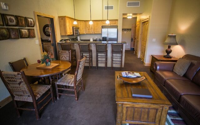 Large Condo, Steps Away from Canyons Village by RedAwning