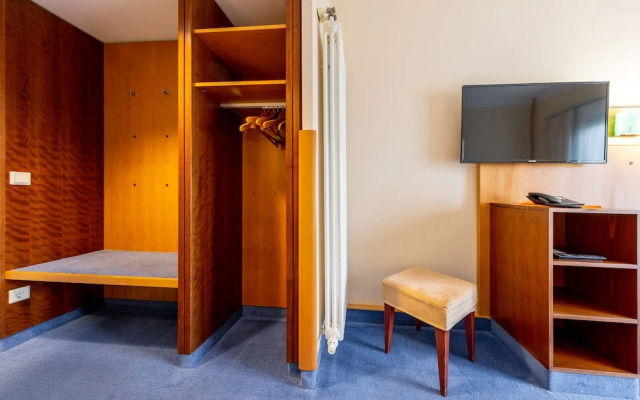 Hotel Dresdner Tor Süd