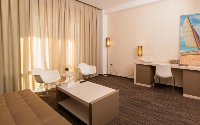 Hotel On Plonge Junior