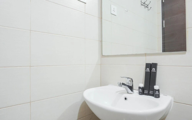 Fancy And Nice 1Br At Sky Terrace Apartment
