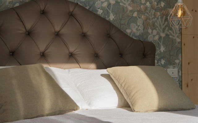 Lainez Rooms & Suites