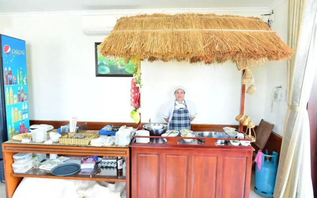 Hau Giang Hotel