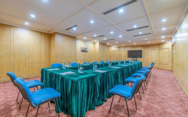Baoding Zhong Yin Hotel