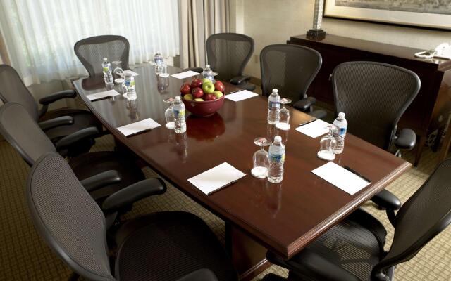 DoubleTree by Hilton Charlotte Airport