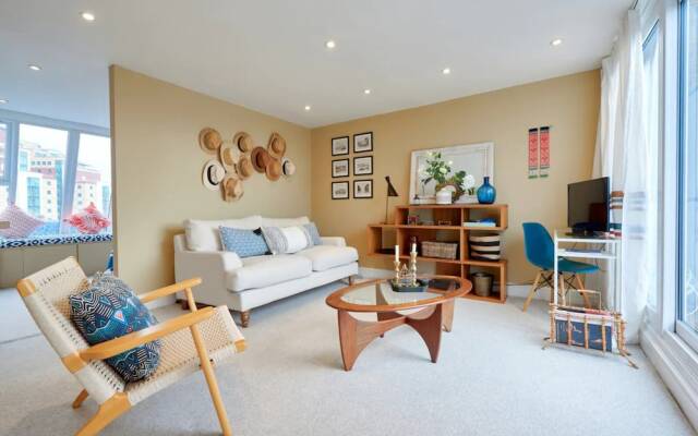 Designer 1-Bed in Fulham 3mins From Tube