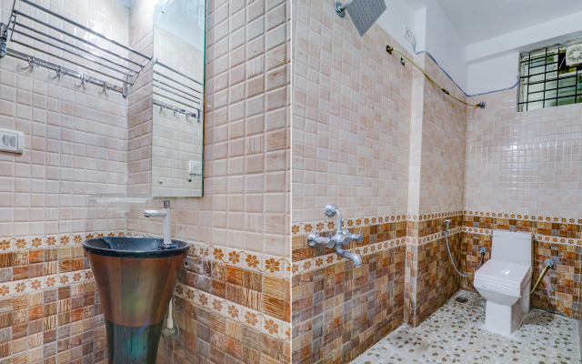 Fabhotel E City Inn