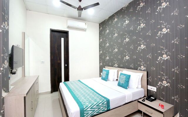 OYO 11934 Hotel De Agya Paradise