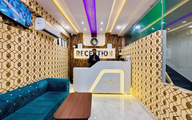 Hotel Golden Crystal