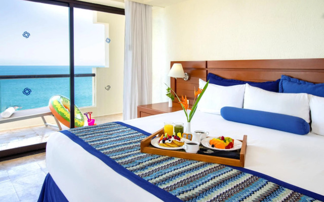 Plaza Pelicanos Grand Beach Resort - All Inclusive