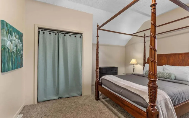 HIstoric 4 BR Near Fulton St