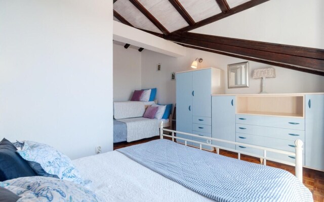 Amazing Home in Milna With Wifi and 6 Bedrooms