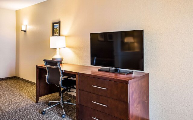 Comfort Inn & Suites Niagara Falls Blvd USA