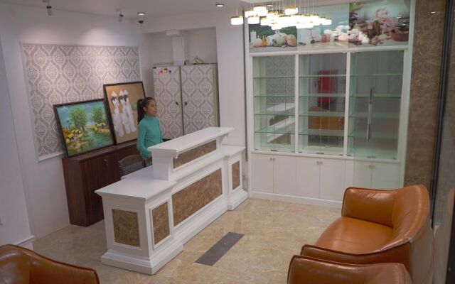 Sen Yangon Lakeview Hotel