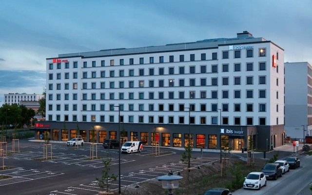 Ibis Hotel Berlin Airport - Neueröffnung