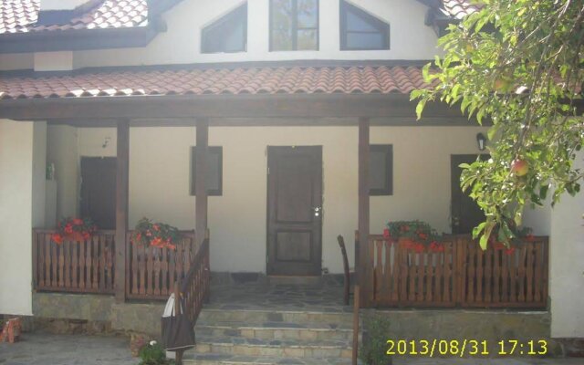 Zelenigrad Guest House