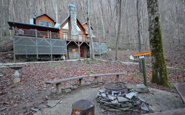 Nantahala Riverside 3 Bedroom Cabin