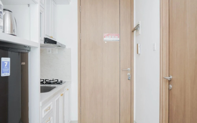 Comfort and Modern Studio at Tree Park Cikokol Apartment