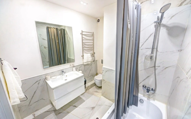 Apartment Lipkovskogo 16B