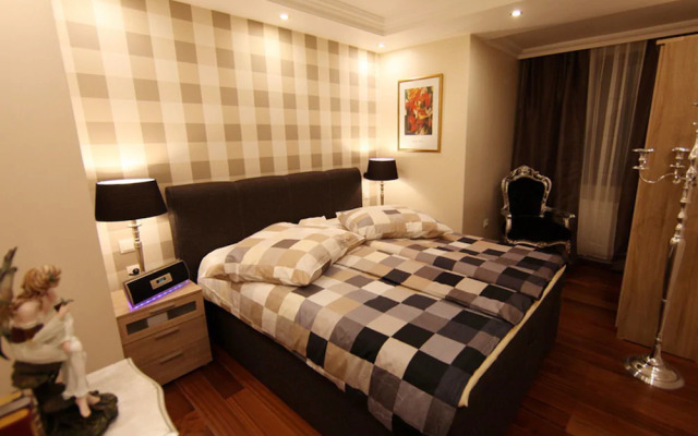 Golden Apartments