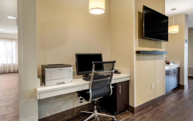 Garner Hotel Clarksville Northeast by IHG