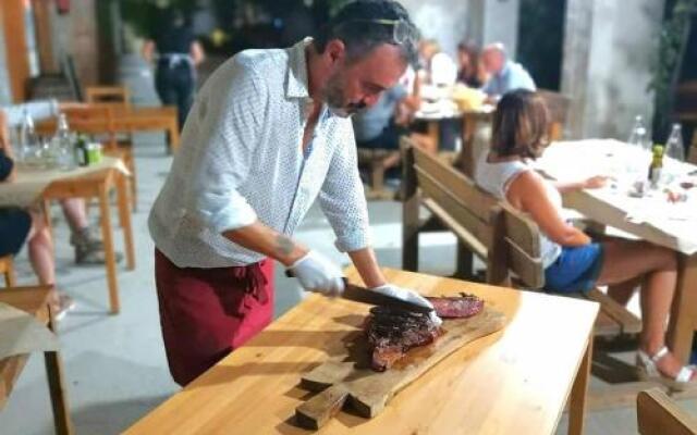 Agriturismo Con Cucina Tipica Nuova Scardua