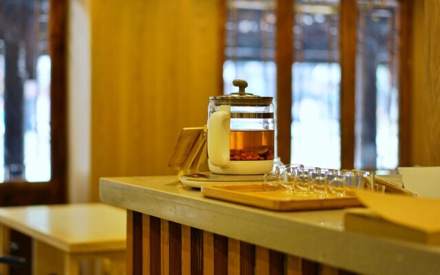 Yuexijiang Boutique Holiday Hotel