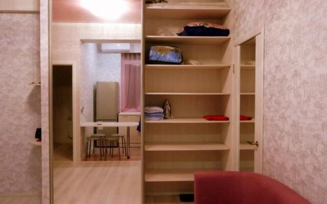 Uyutnaya kvartira s evroremontom